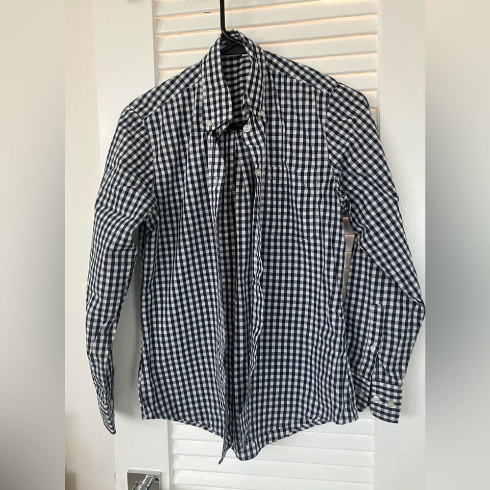 3 women shirts/ long sleeve